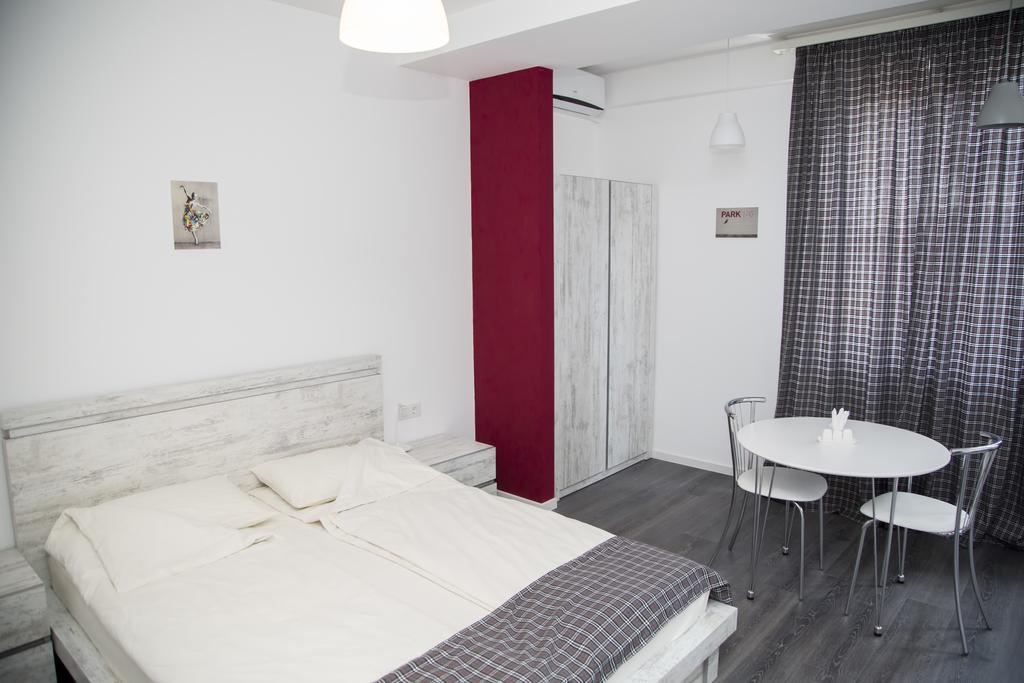 Apartments On Mashtots By Picnic Jerevan Exteriör bild